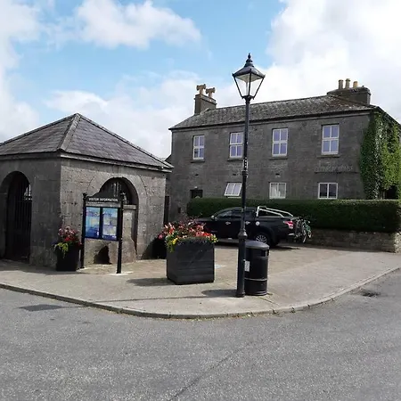 Clonbur House - One Bedroom Apartment Galway