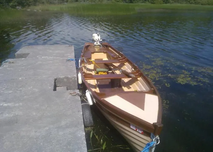 Clonbur House - One Bedroom Apartment Galway