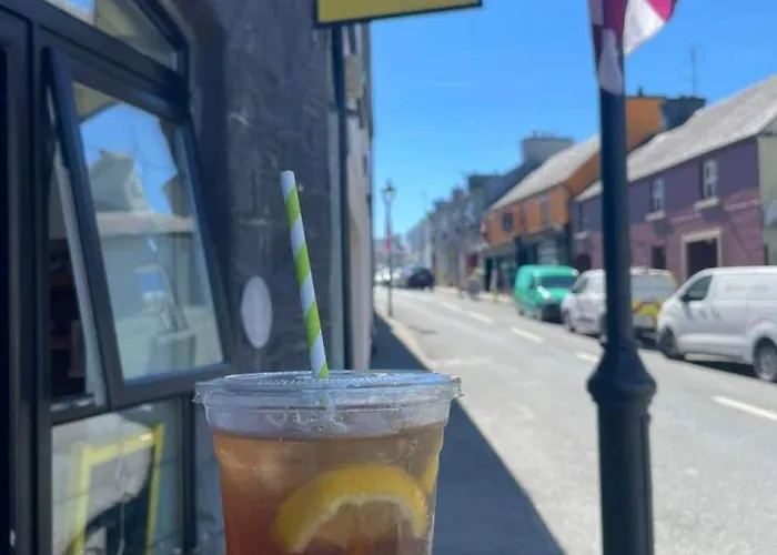 Clonbur House - One Bedroom Apartment